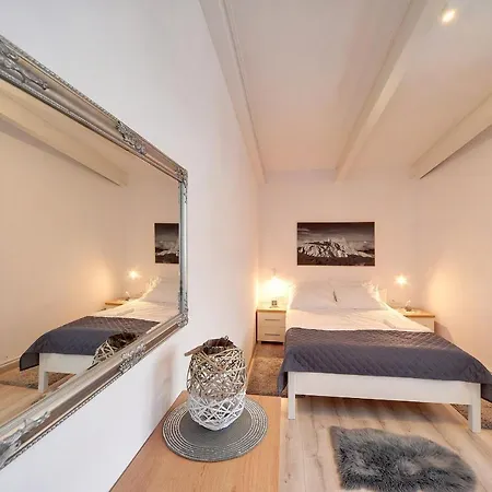 I W Centrum Karpacza * קרפאז'